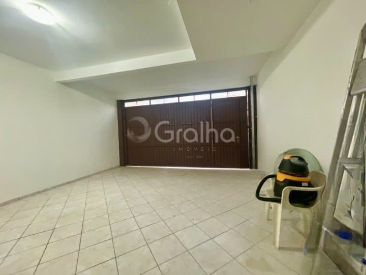 vr2vmh-ie6446_31816688bc9a1f2391.jpg