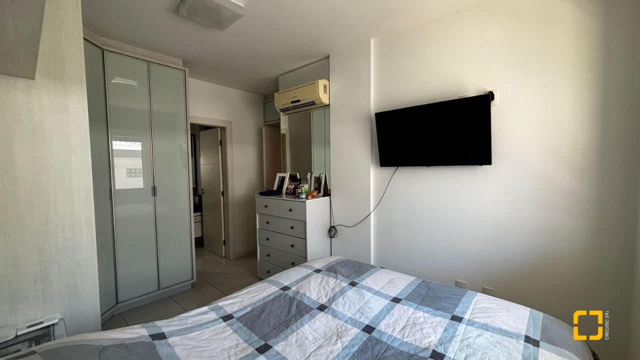 vvix3j-i15d7iv6D_58439699728cc13633.jpg