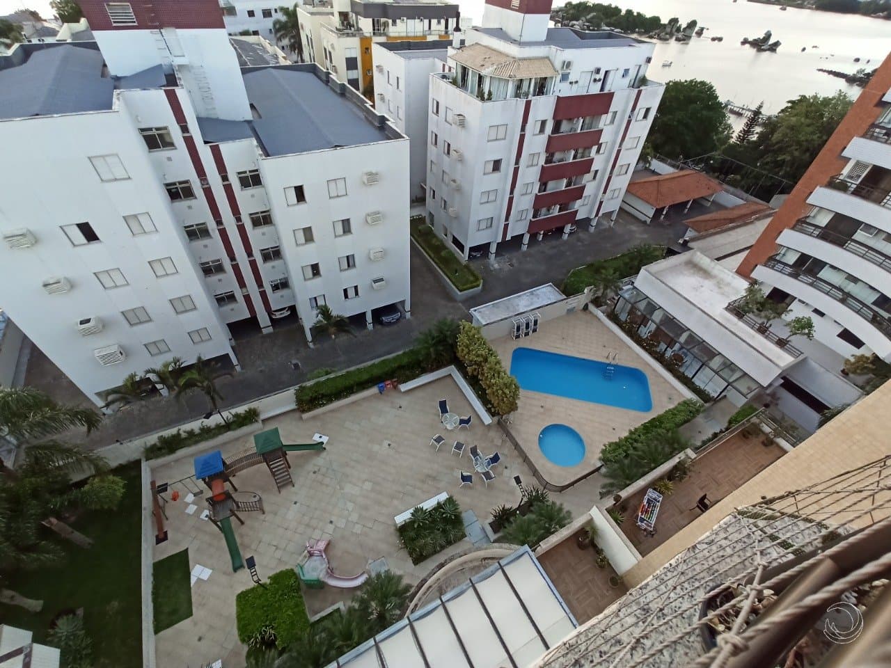 vy0fbk-it46u6ECem76nu2HFOJ_35708671fdd781d8ef.jpg