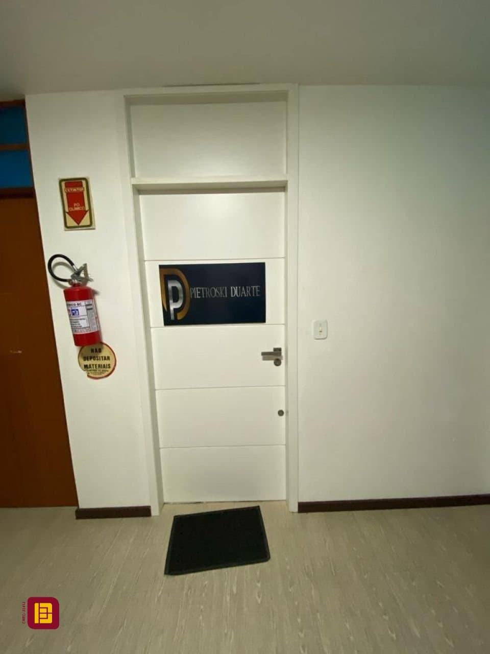 w4j7ja-im5dH_427616616f8dd2c245.jpg