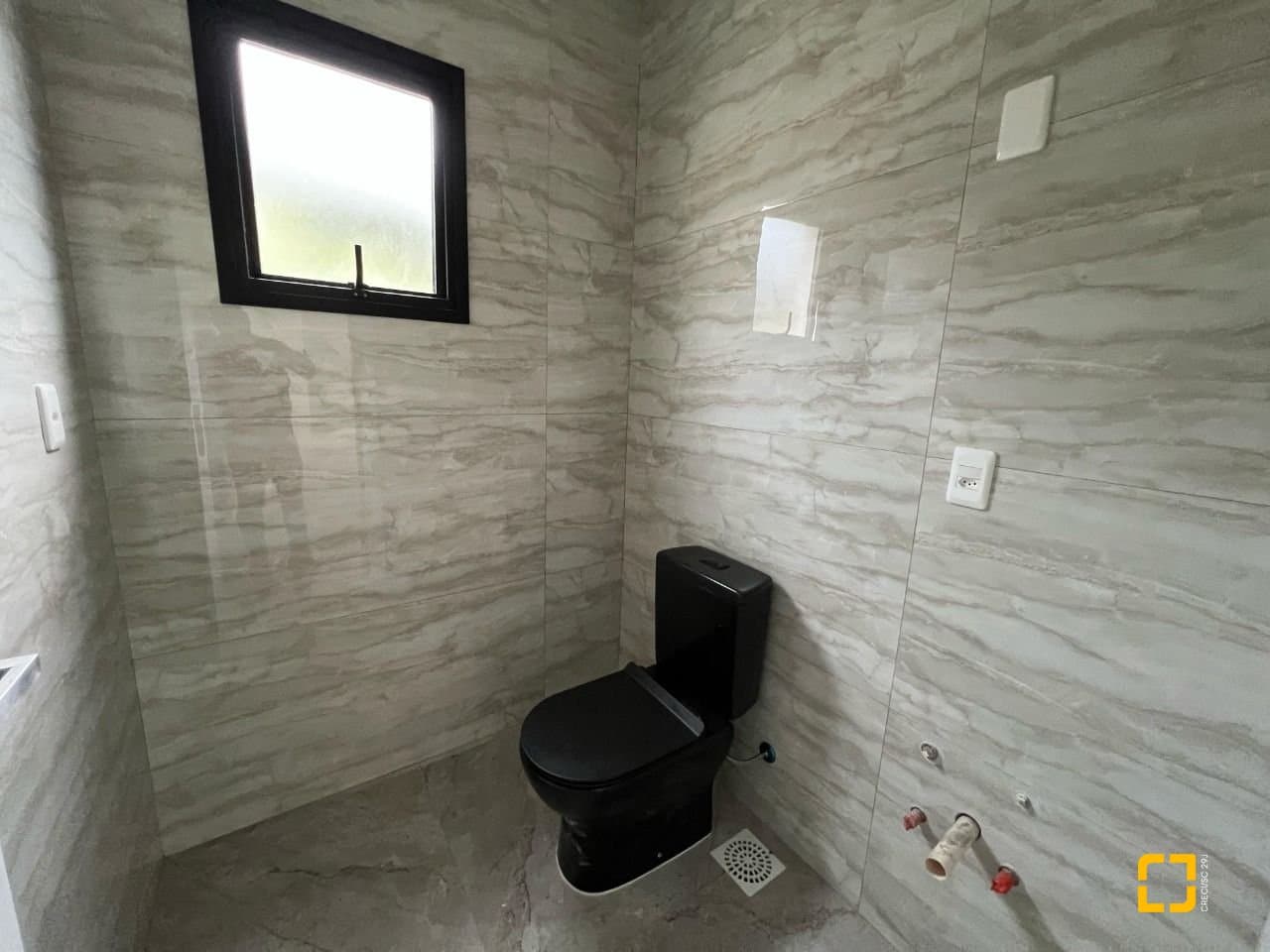 w553dr-i5I53n6LUtpZx7l_5360167daec189ab1a.jpg
