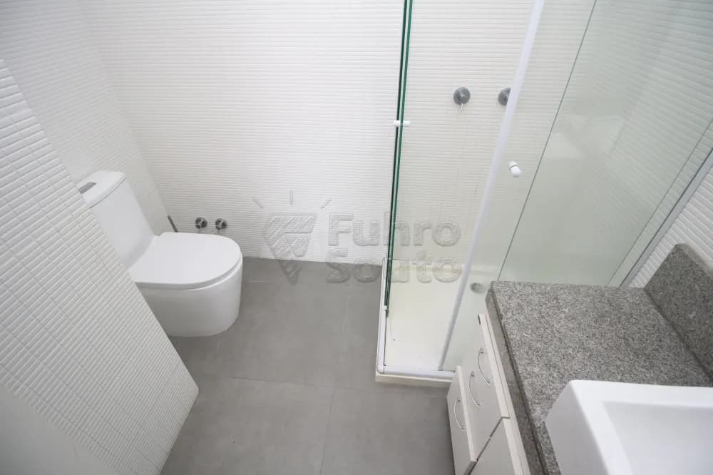 w784j-banheiro-suite.webp