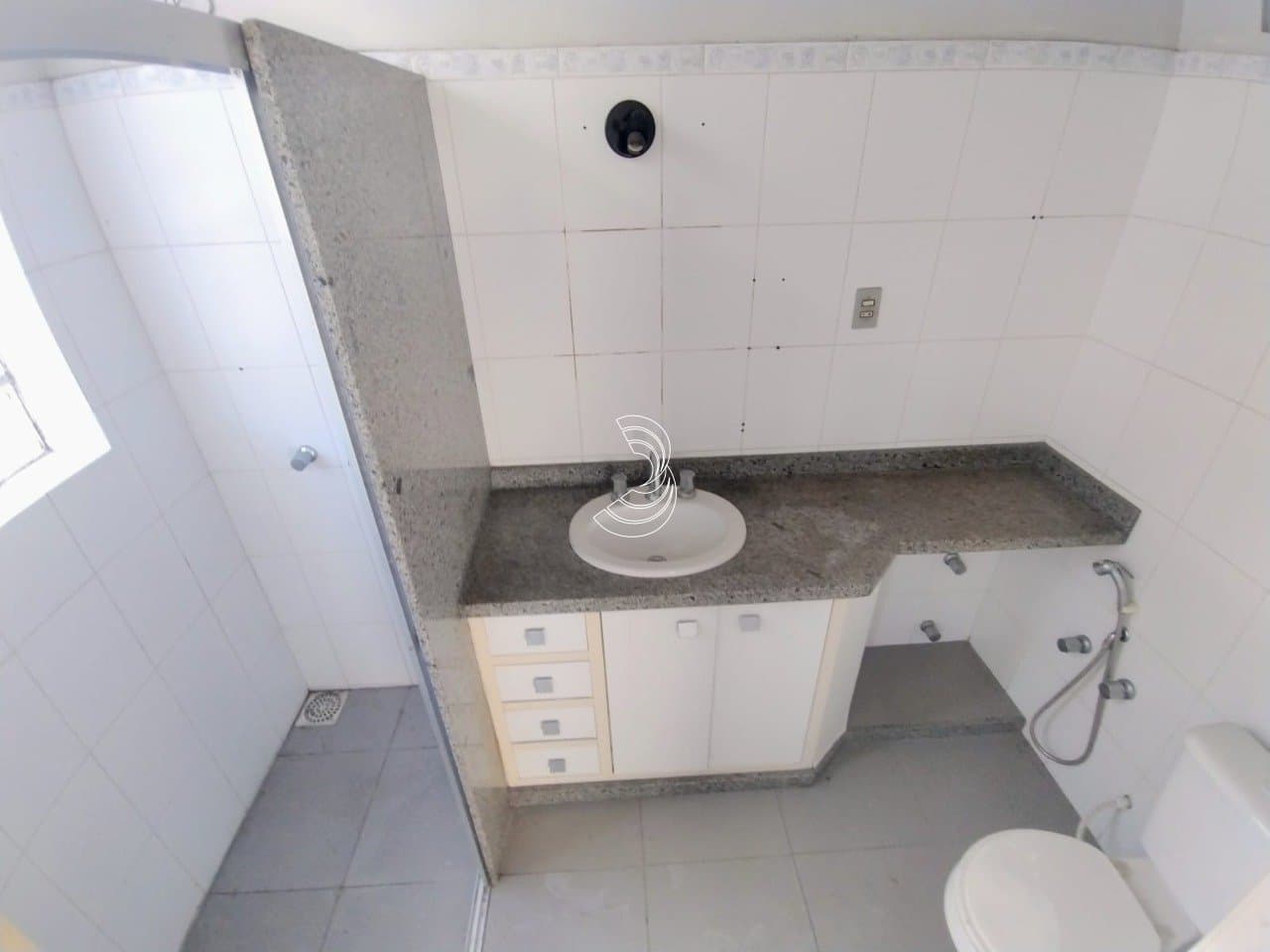 x5pjd7-iso48O2KQOV8j5s75_1912569fcd6054dd4e.jpg