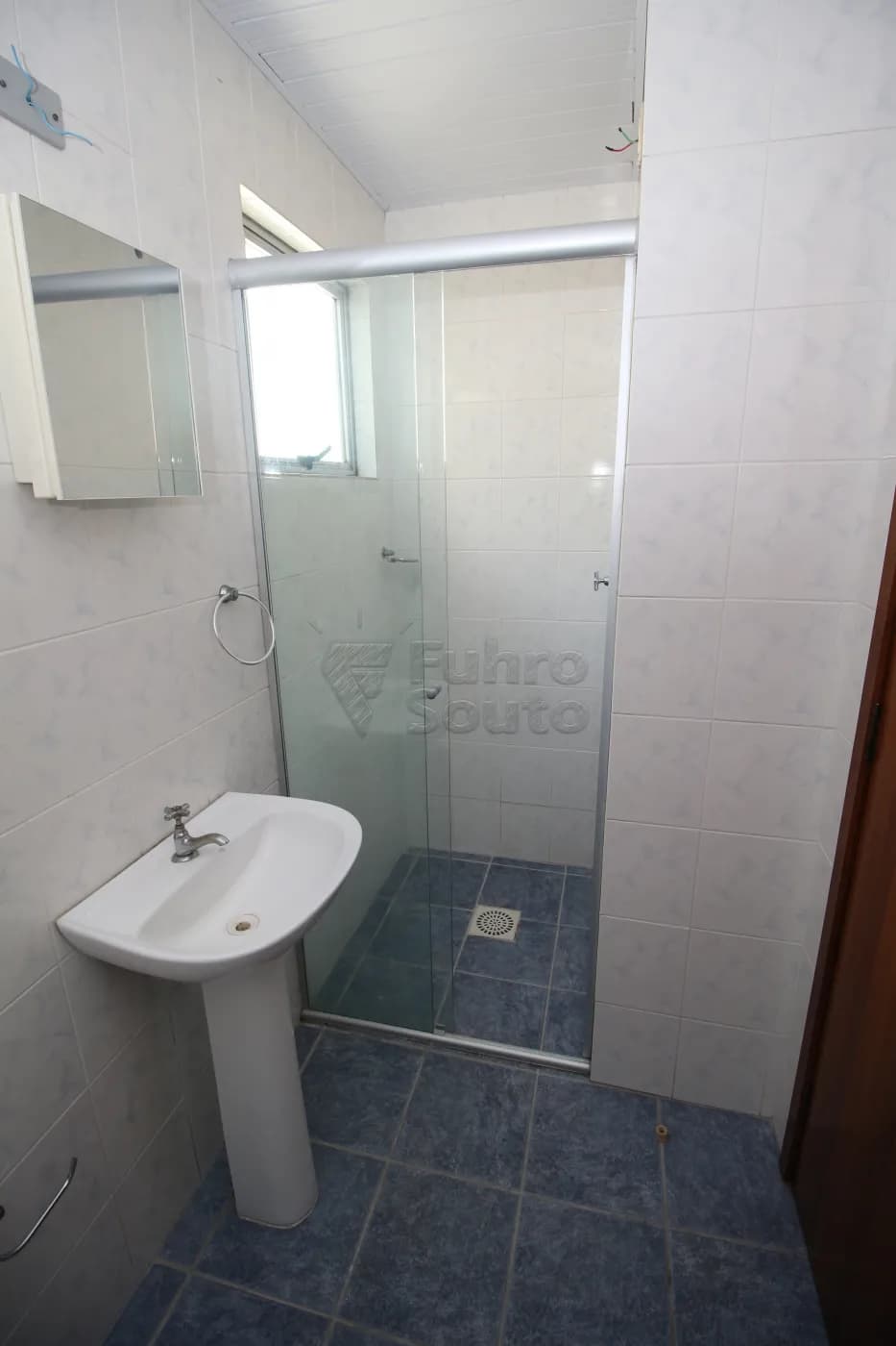 x9qcyt-banheiro.webp