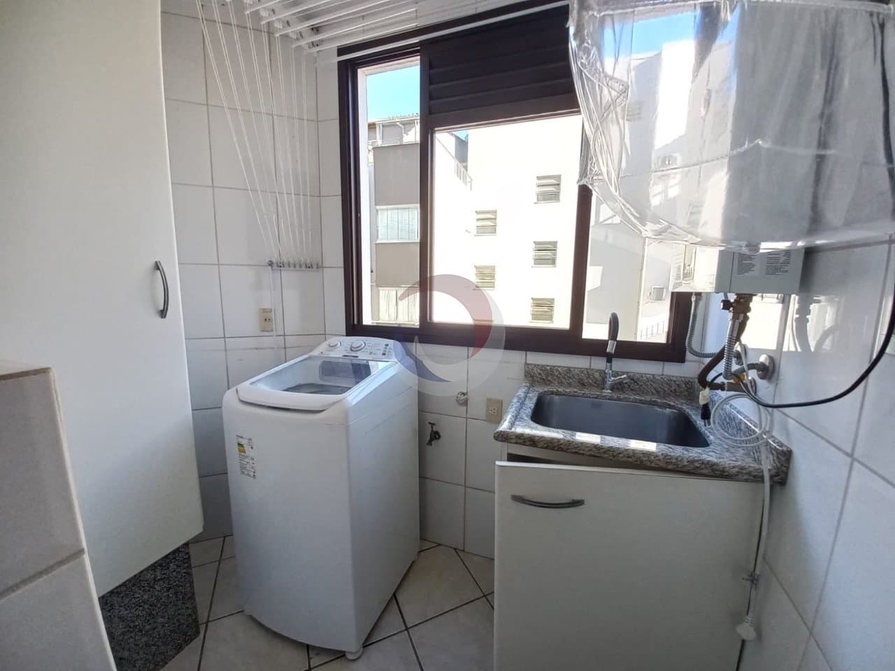 xcnbse-iv46570_26648646b8414803e3.jpg