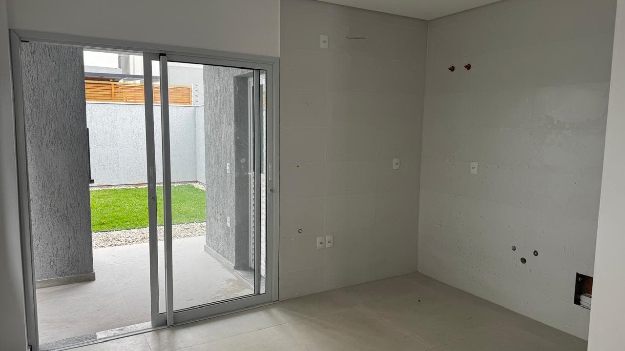 xdrtuj-iR3dHh5715HBGW71qi_327916881373e125e6.jpg