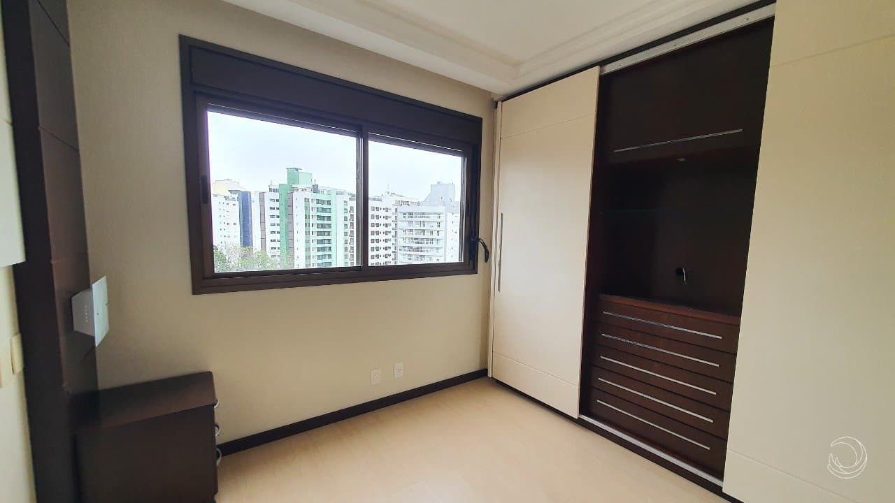 xl247-iSl9Kr76pEyK_3442866912a8639ade.jpg