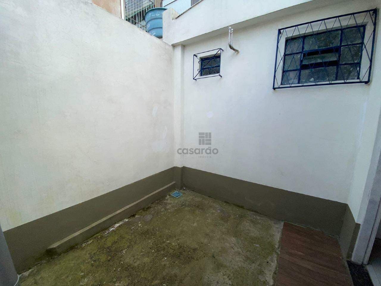 xpmn6-casa-comercial-no-pelotas-patio.jpeg