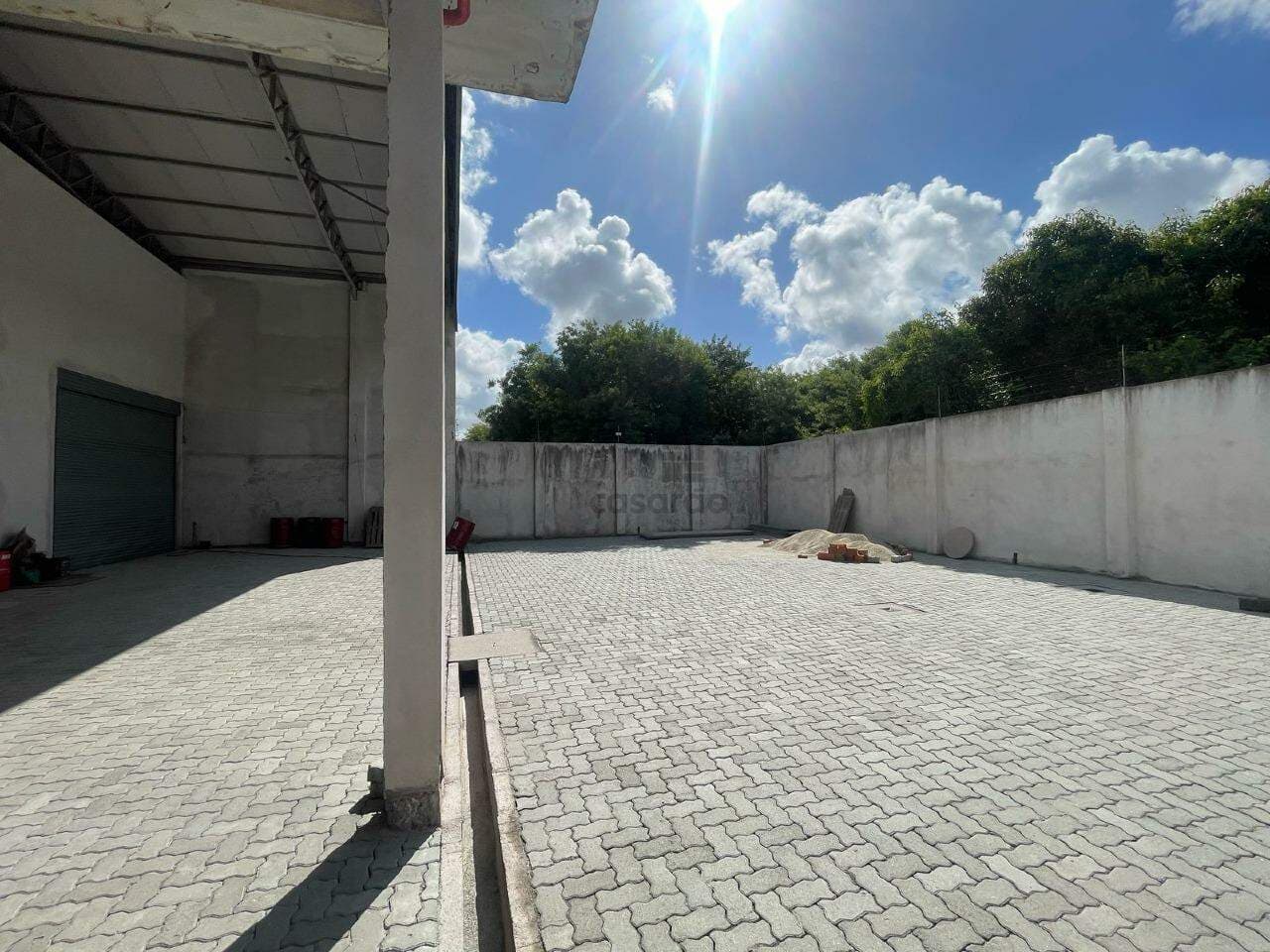 xto0s3-predio-comercial-no-pelotas-patio.jpeg