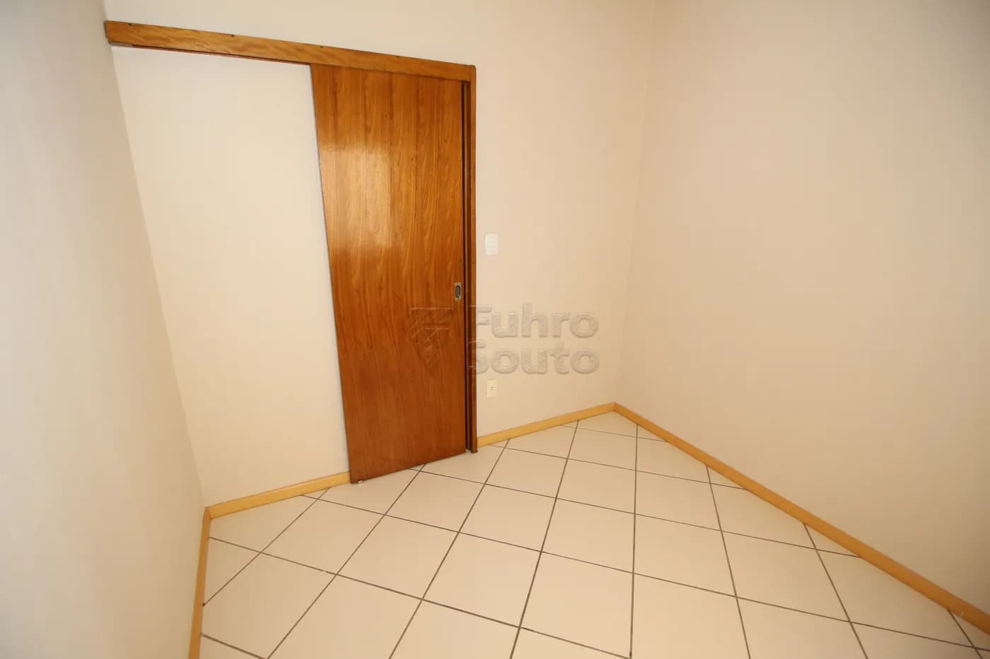 y14rj-dormitorio.webp