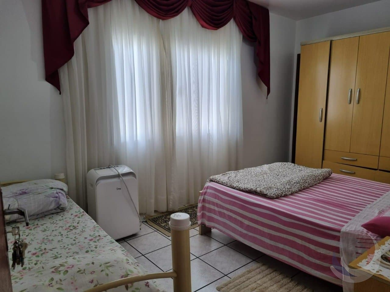 y2bc4t-ilIc2I_240766227ccdc7213b.jpg
