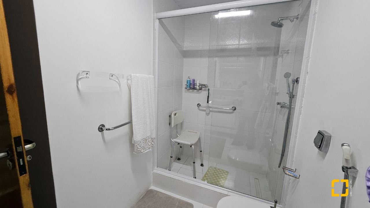 y58r8v-i7AcF2A97YT_5867369b472cbf1ed2.jpg