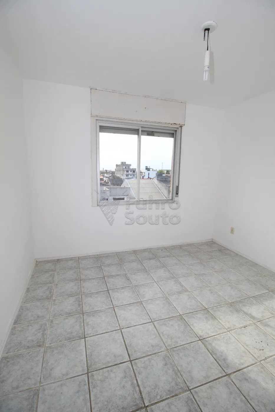y8r8t4-dormitorio.webp