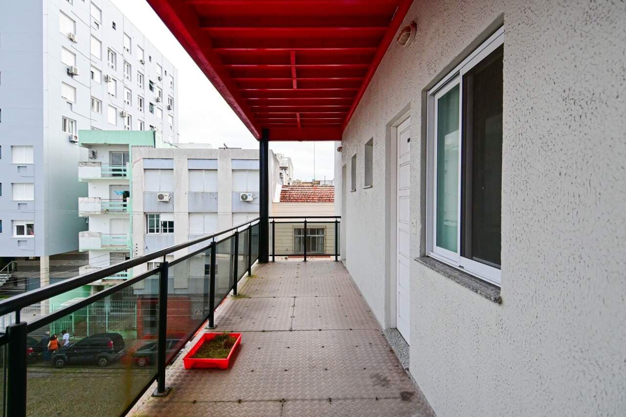 yr0dw4-apartamento-1-quarto-no-pelotas-sacada.jpg