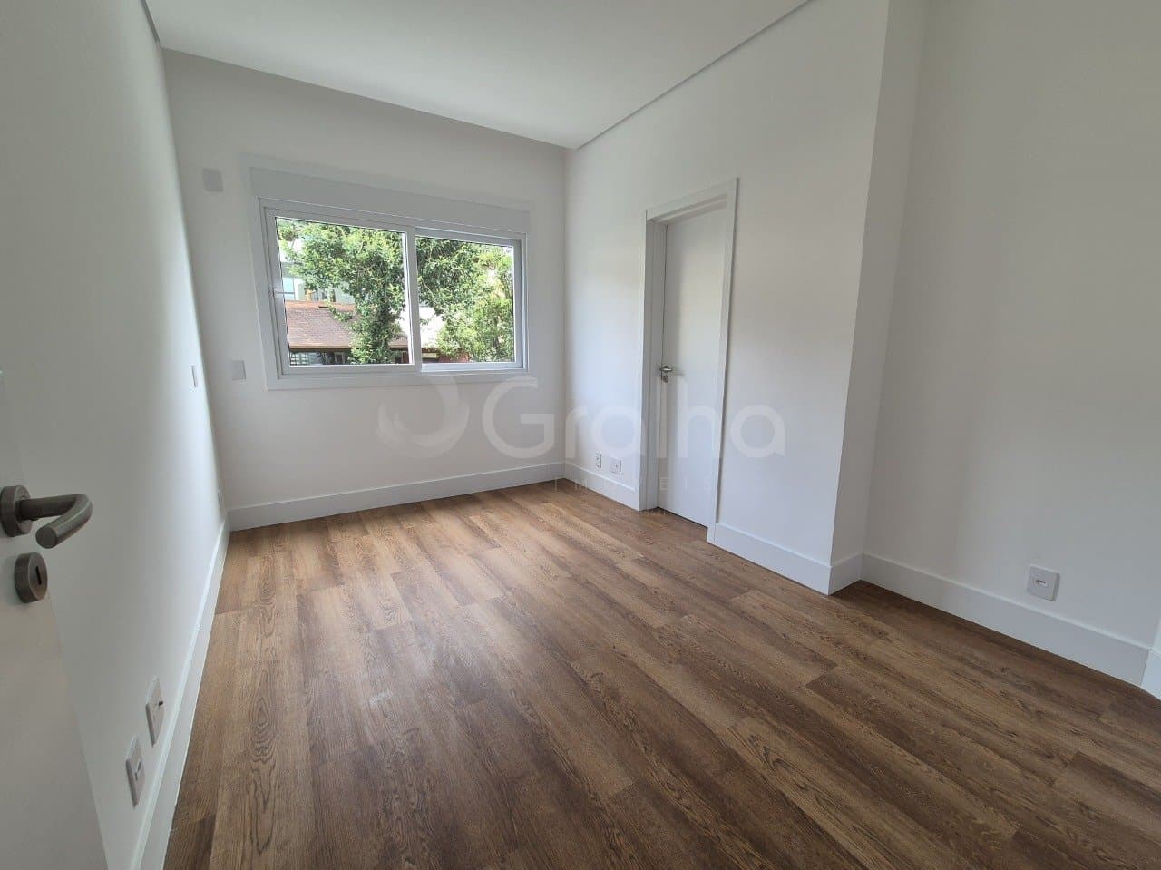 z8v3je-ieuKT3_4186869838e74600f3.jpg