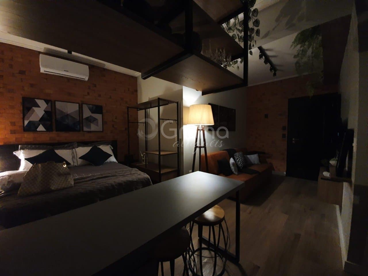 zd30ge-i94M9QR_288486a15dbaa6154d.jpg
