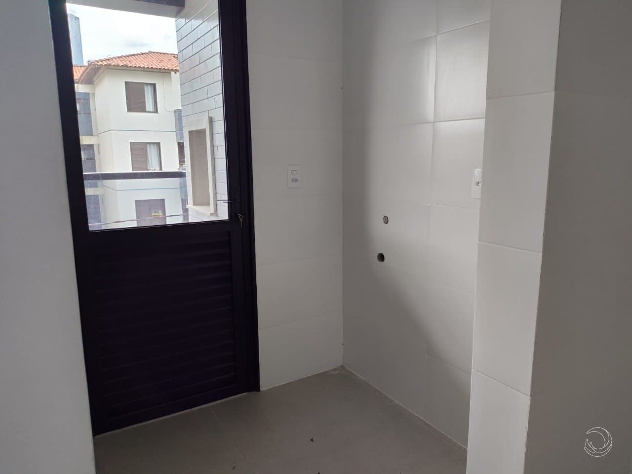 zpb5r6-i1UX3176276My92856_36840679b7a6143d58.jpg