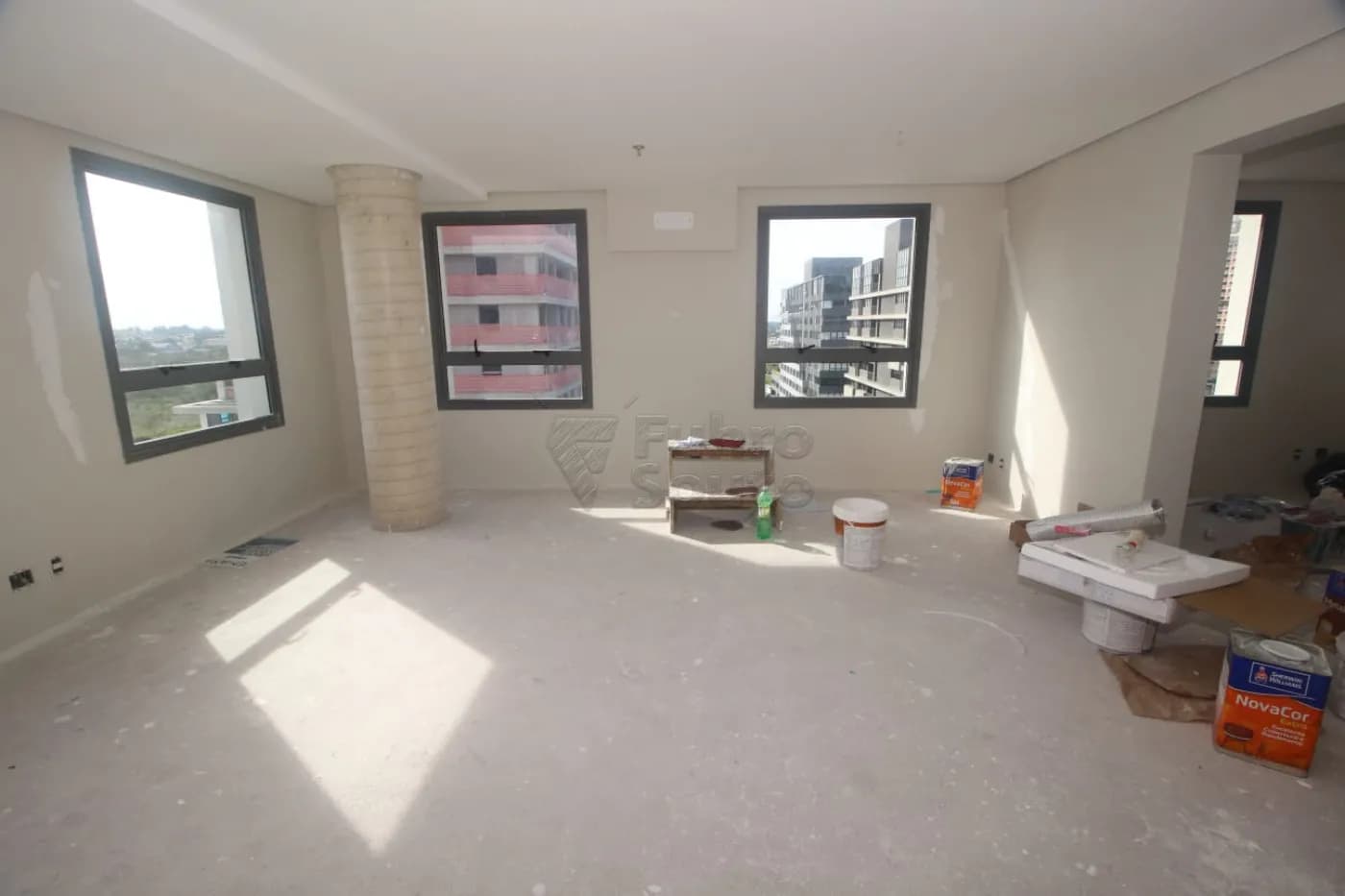 02j02-pelotas-comercial-sala-em-condominio-sao-goncalo-19-05-2025_10-33-31-10.webp