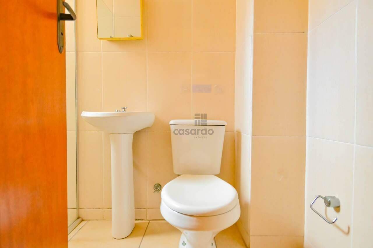 05z2blk-apartamento-1-quarto-no-pelotas-banheiro-social.jpg
