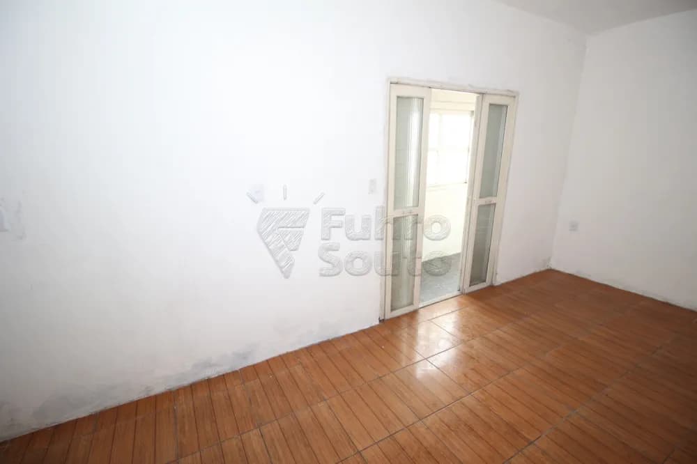 0h87oa-pelotas-casa-padrao-centro-18-08-2023_16-17-43-16.webp