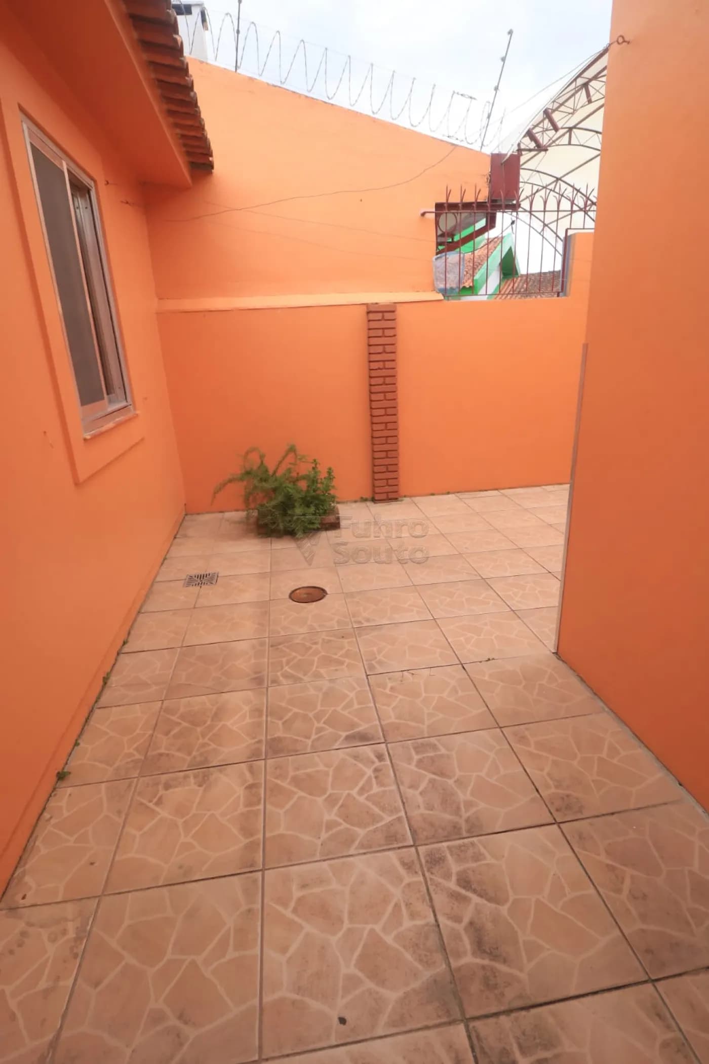 0pm8n-pelotas-casa-padrao-laranjal-27-01-2026_17-52-36-697925949b45a.webp