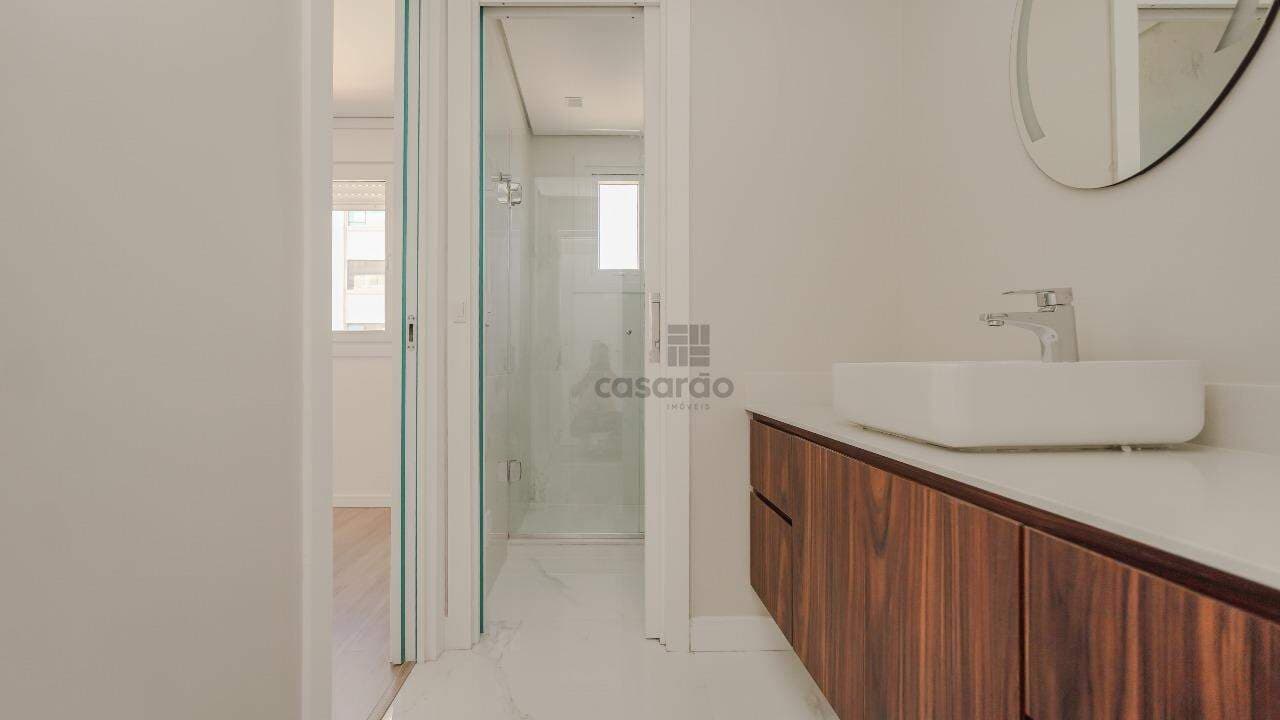 0sqxmn-apartamento-3-quartos-no-pelotas-banheiro-suite-2-e-3.jpg