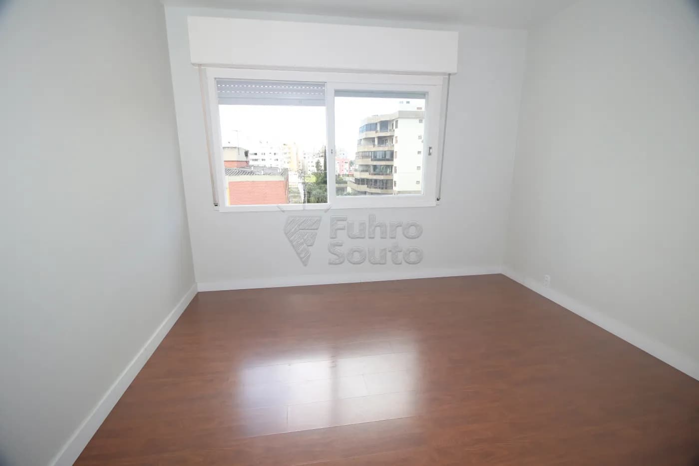 0vj5ui-pelotas-apartamento-padrao-centro-17-09-2024_00-57-28-10.webp