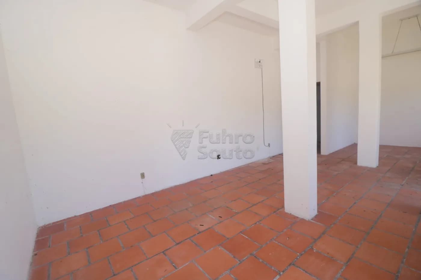 0vvu3-pelotas-comercial-loja-em-condominio-centro-12-12-2025_13-36-12-693c447c00cd1.webp