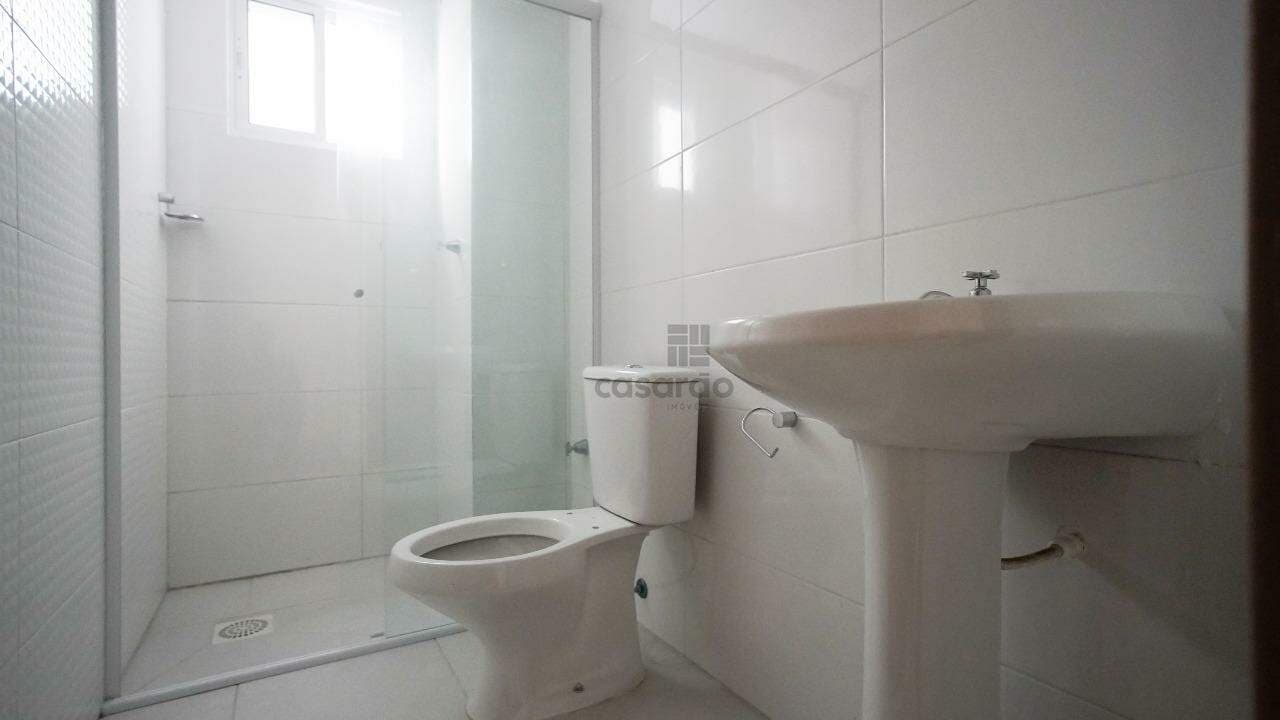 0zdtr8-apartamento-2-quartos-no-pelotas-banheiro-social.jpg