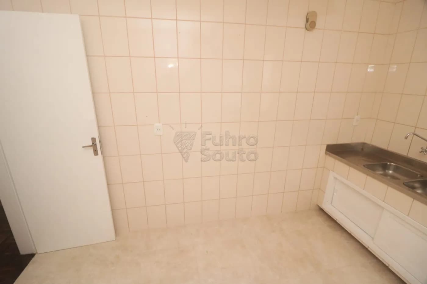 11kvxhp-pelotas-apartamento-padrao-centro-04-04-2026_10-46-29-69d116352e1dc.webp
