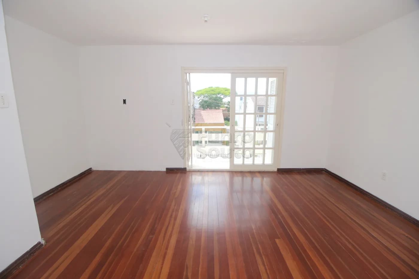 12lydw-pelotas-casa-padrao-centro-12-01-2025_03-34-52-41.webp