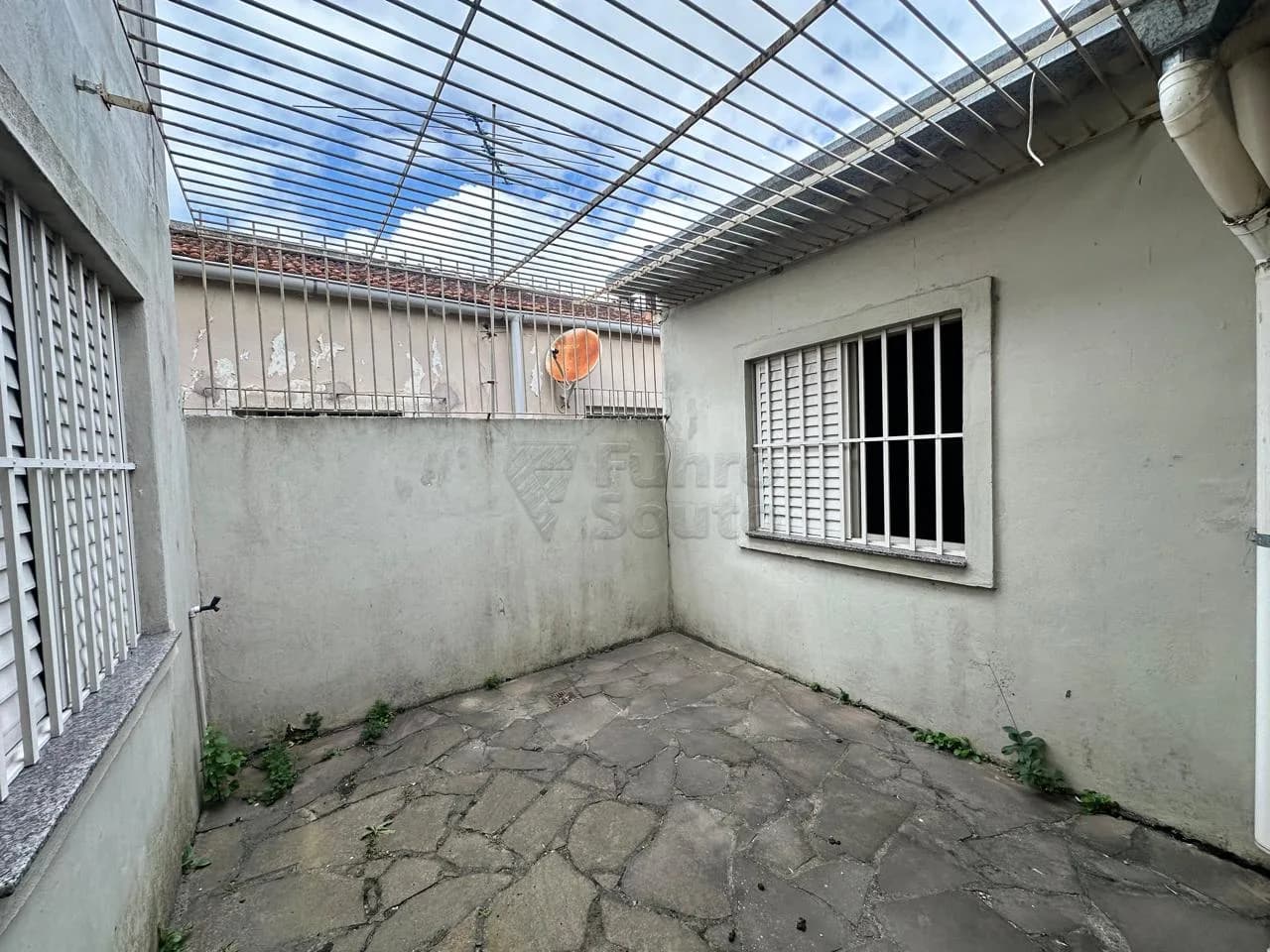 12oh3-pelotas_casa_padrao_centro_30-06-2026_13-35-08_12.webp