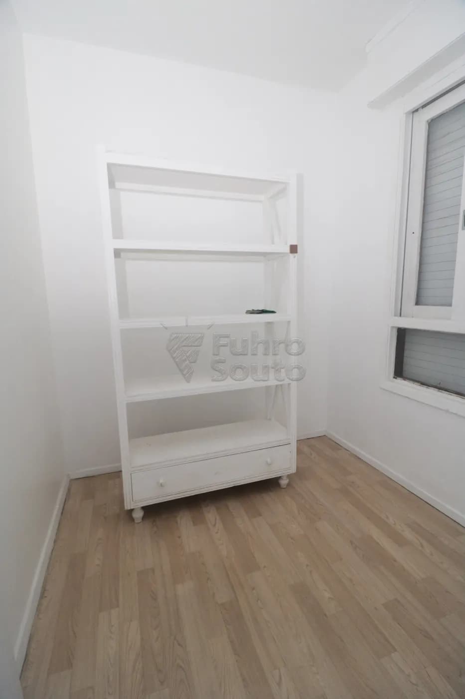 17ib1r-pelotas-apartamento-padrao-centro-27-05-2026_01-14-08-6a166f90b111f.webp