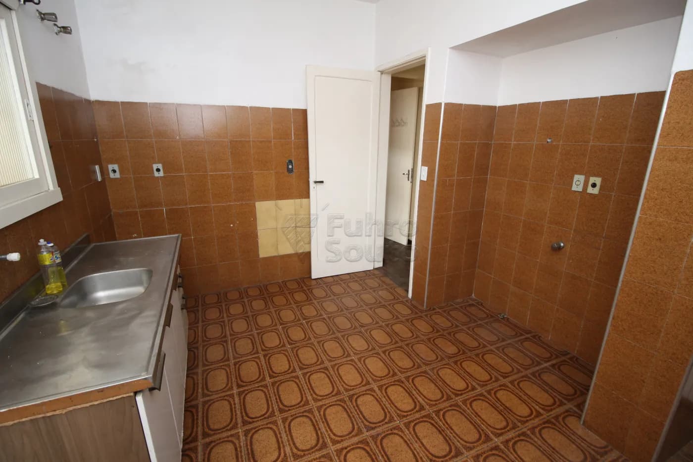 1d2ifu-pelotas-comercial-casa-centro-14-11-2023_01-30-24-24.webp