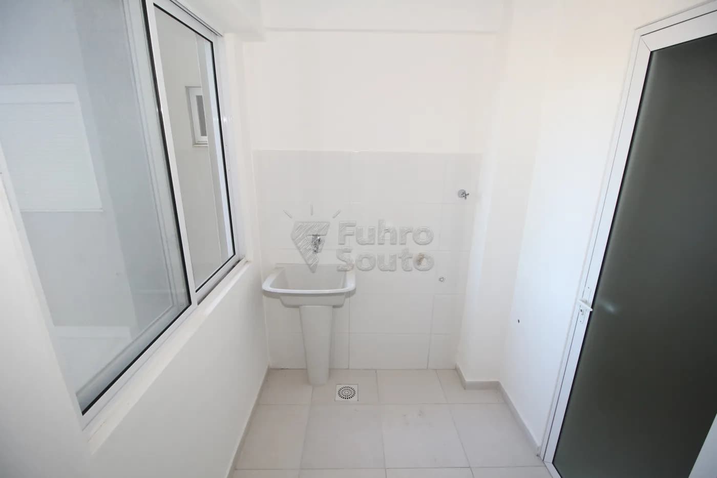 1ecvuu-pelotas-apartamento-padrao-centro-16-05-2024_00-41-55-6.webp