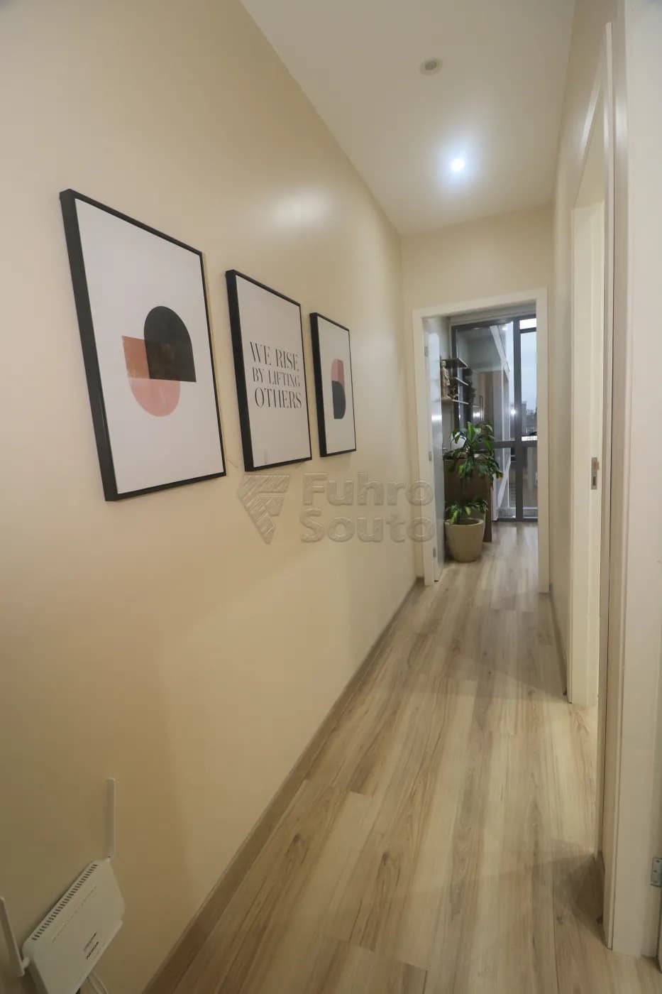 1kl89-pelotas-comercial-sala-em-condominio-areal-24-04-2026_23-38-52-69ec293ca577b.webp