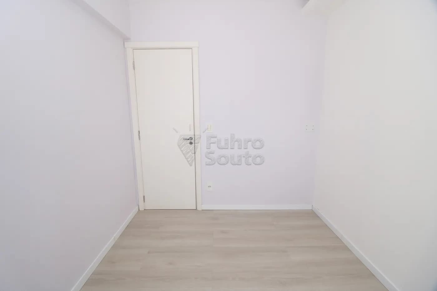 1o1u5i-pelotas-apartamento-padrao-centro-05-03-2026_23-30-44-69aa3c542338e.webp