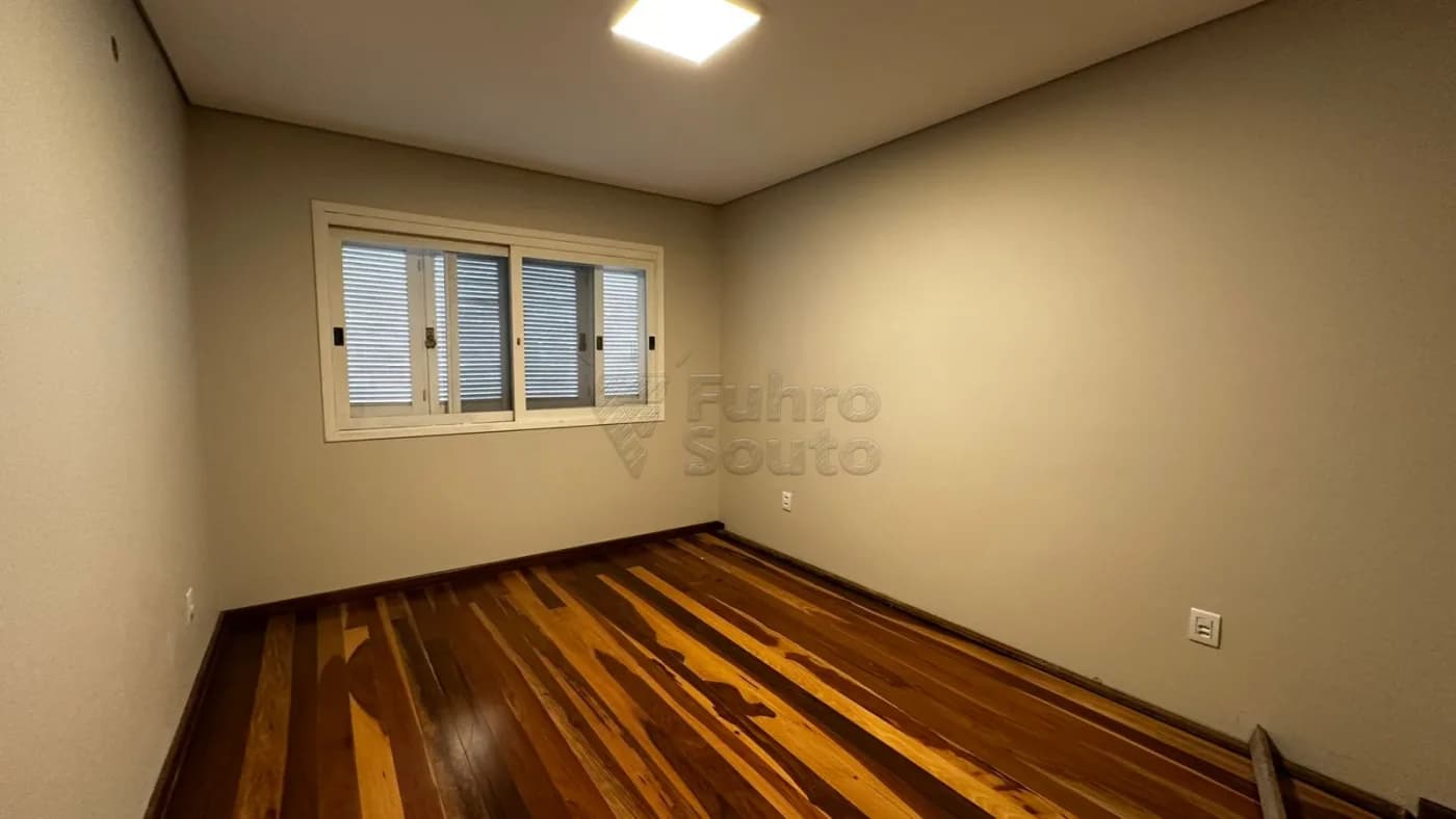1tlw0s-pelotas_casa_padrao_centro_27-04-2026_13-16-49_21.webp
