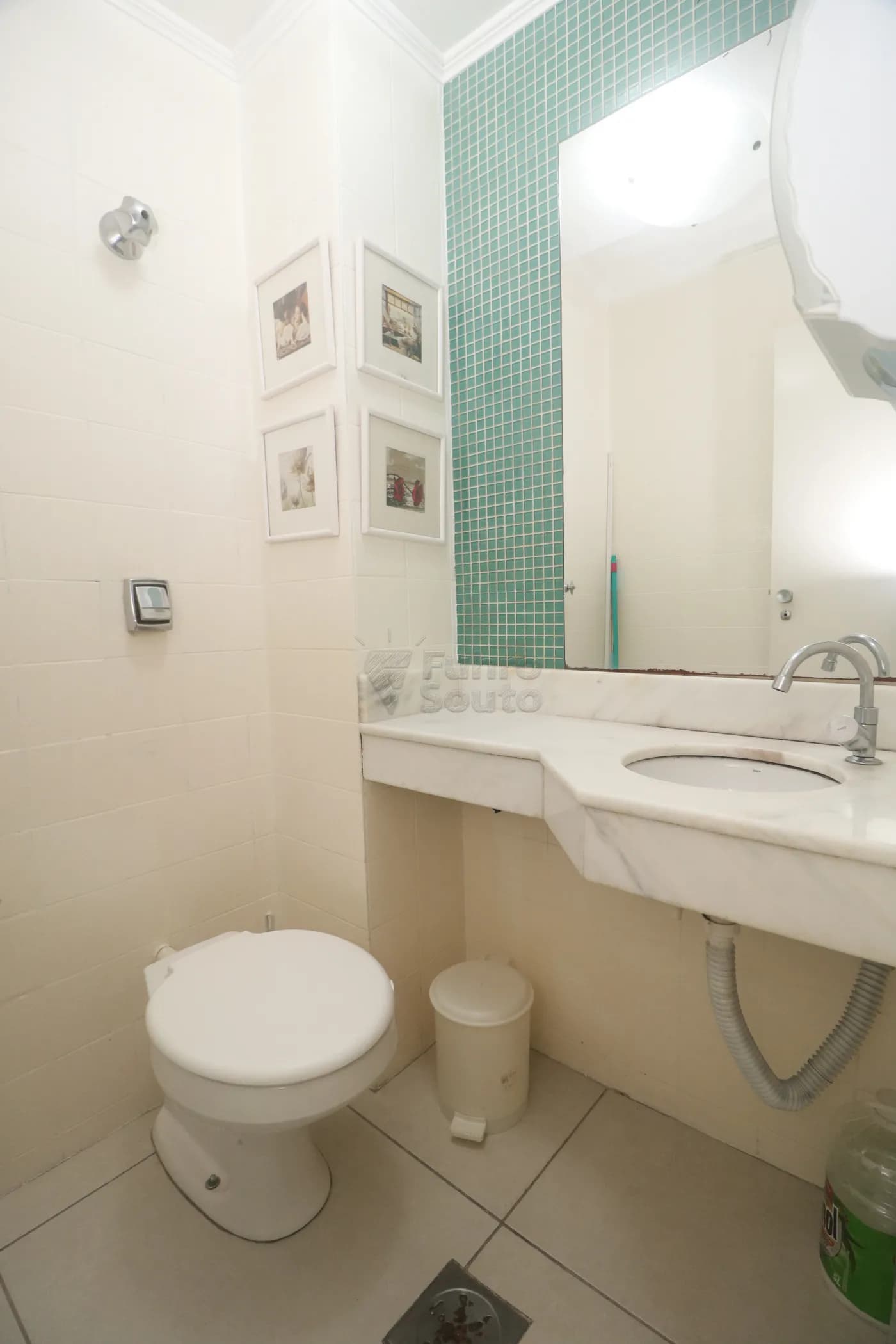 23eoej-pelotas-comercial-sala-em-condominio-centro-07-07-2026_00-06-43-6a4c6d4352dbf.webp