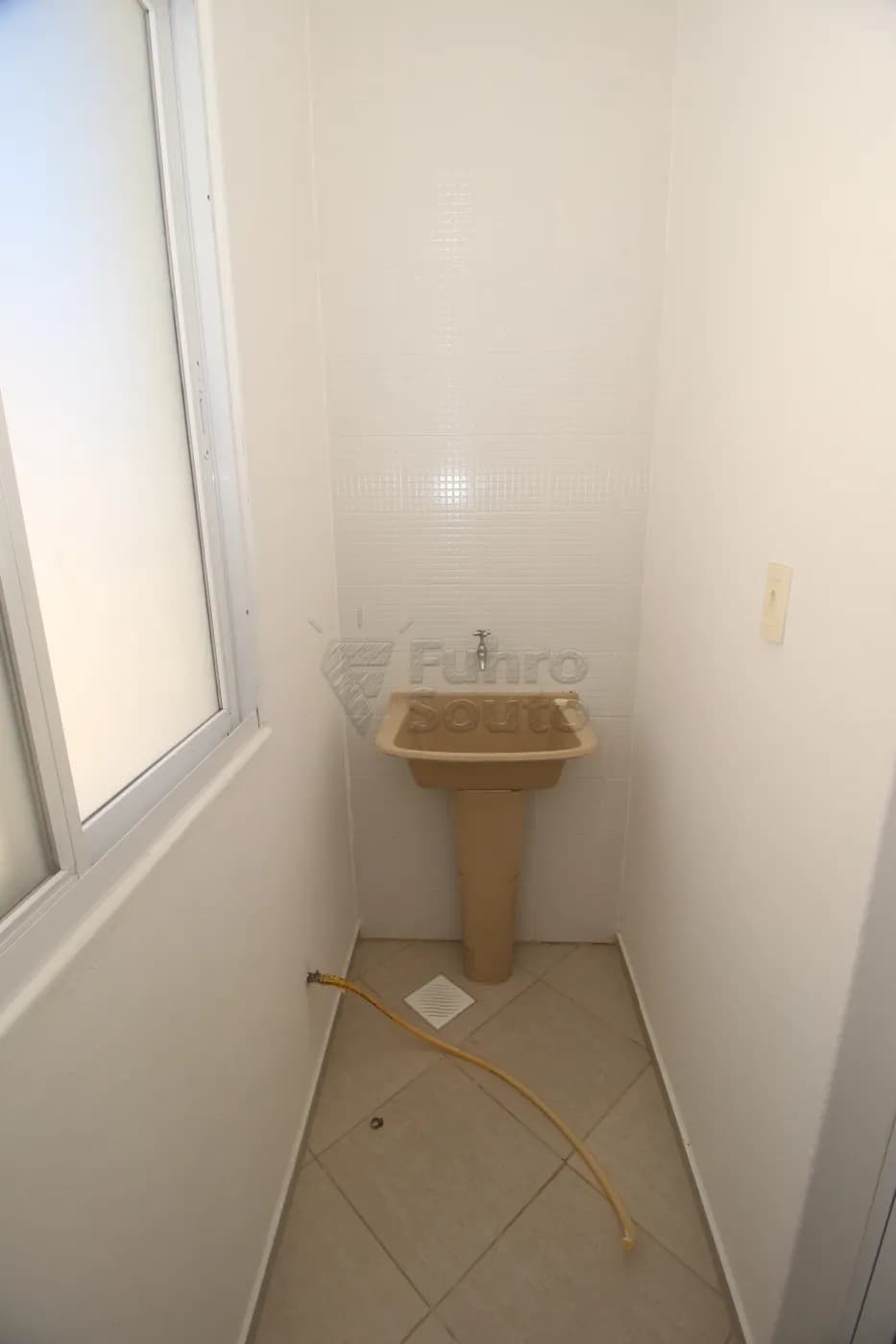 2oe8aq-pelotas-apartamento-padrao-centro-27-10-2025_22-43-12-7.webp