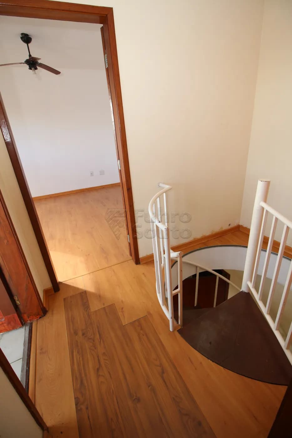 2p491r-pelotas-apartamento-padrao-centro-22-04-2024_23-39-37-13.webp