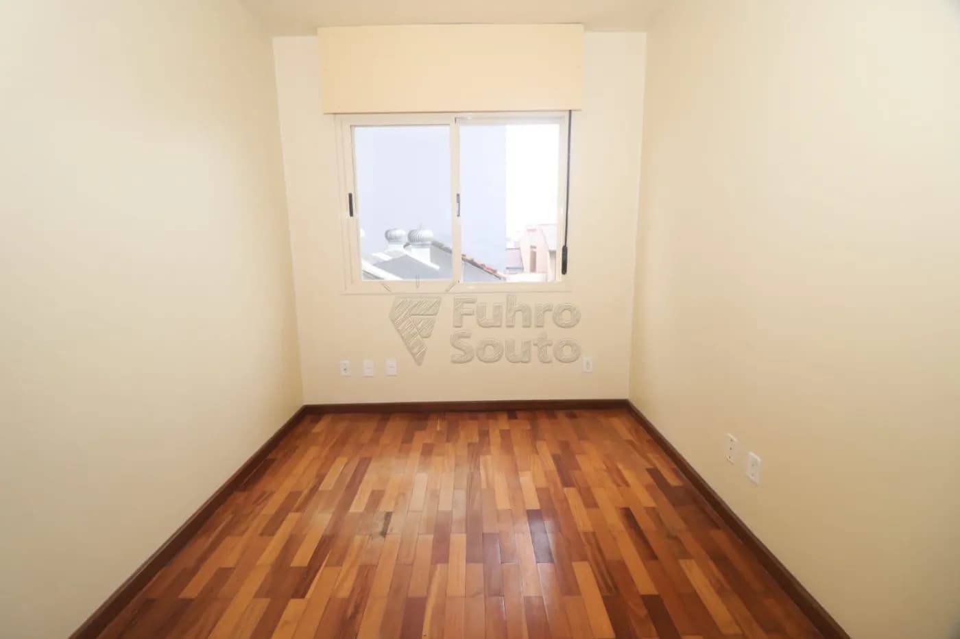 2t8428-pelotas-apartamento-padrao-centro-19-03-2026_11-22-32-69bc06a858012.webp
