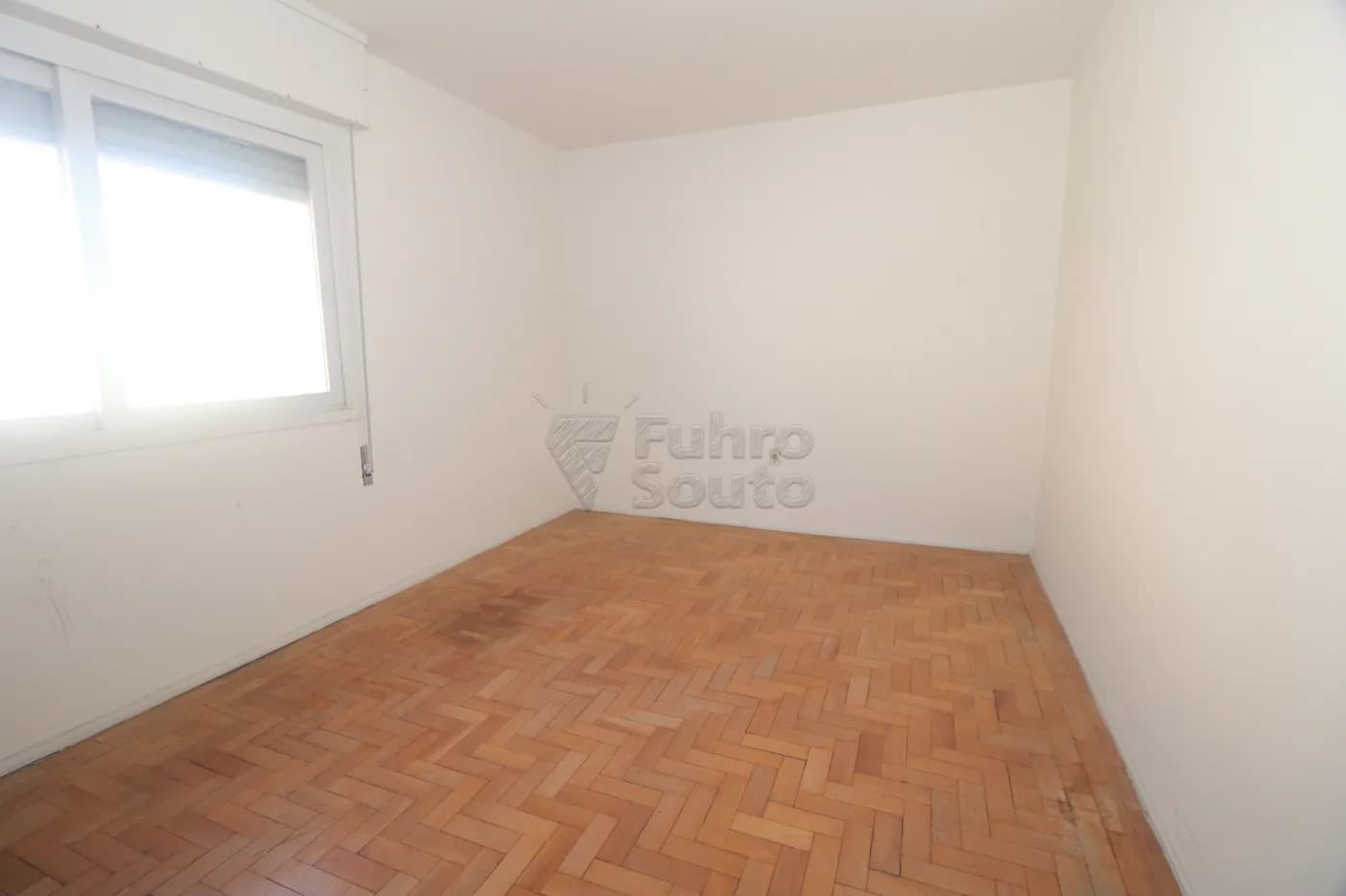 2zoe1c-pelotas-apartamento-padrao-centro-26-06-2026_19-48-20-6a3f01b4d8ea8.webp