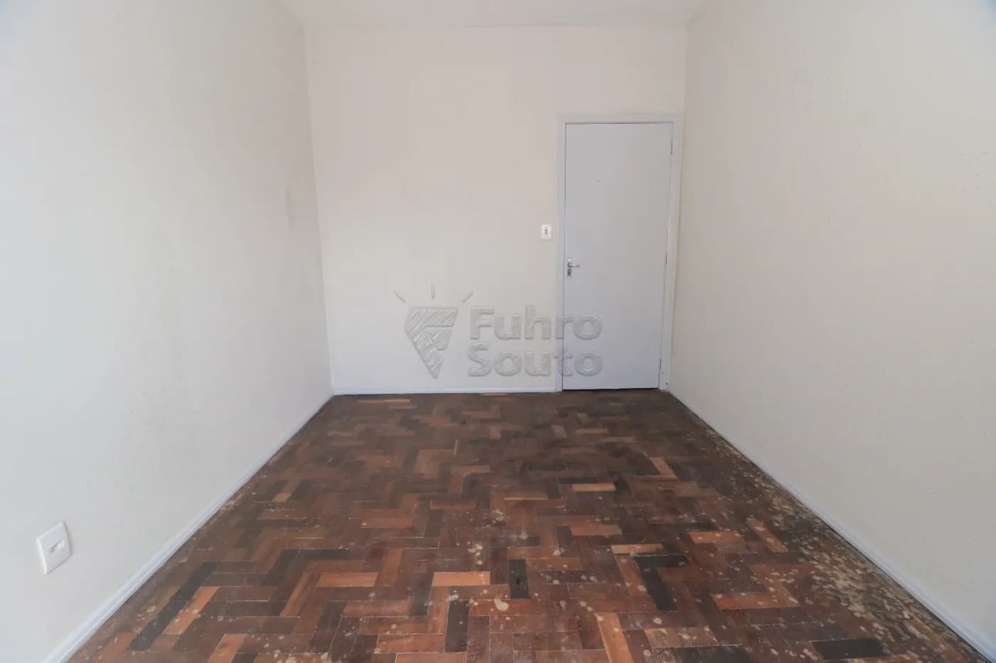 33d50f-pelotas-apartamento-padrao-centro-29-11-2025_07-05-46-9.webp