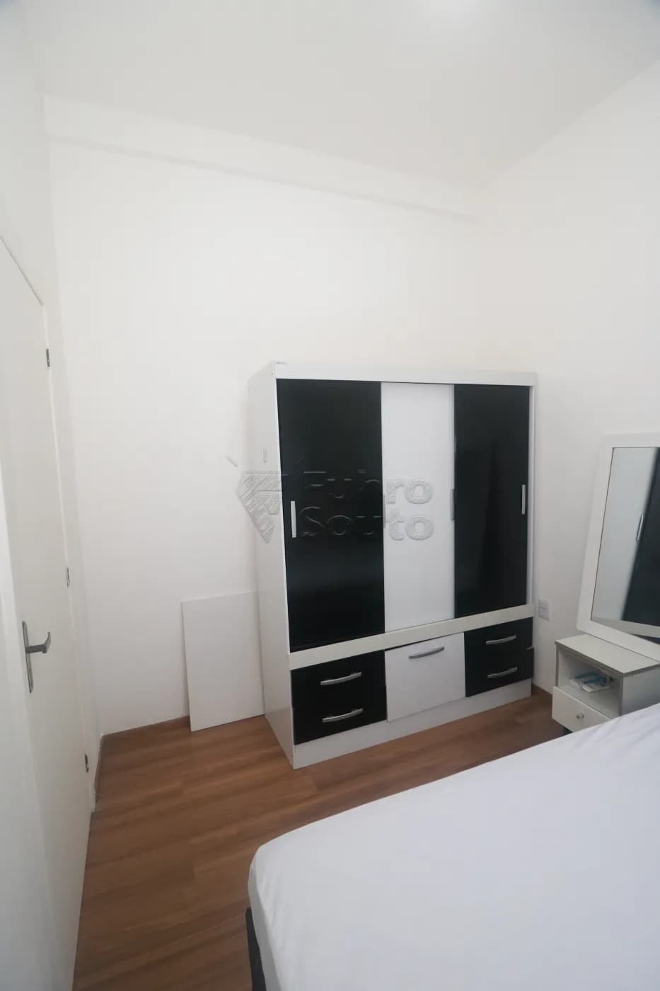 34vdg-pelotas-apartamento-fora-de-condominio-centro-26-05-2026_00-50-49-6a151899925b9.webp