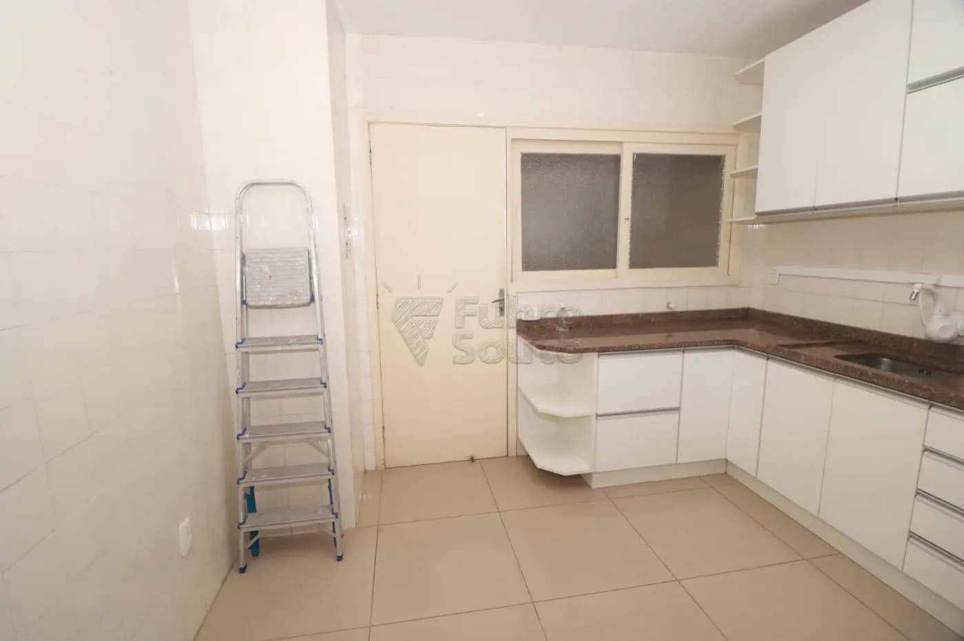 35rk07-pelotas-apartamento-padrao-centro-04-03-2026_10-14-47-69a83047f2916.webp