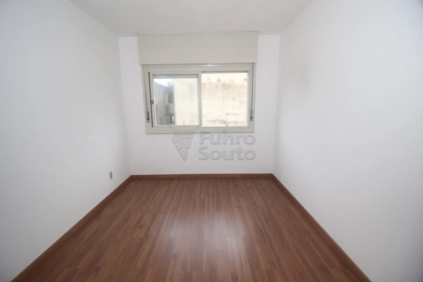 38p5w-pelotas-apartamento-padrao-centro-27-05-2025_01-00-55-7.webp