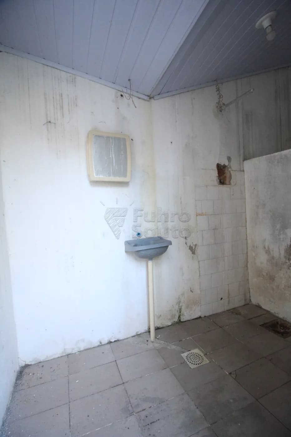 3aj25-pelotas-comercial-casa-centro-07-06-2025_00-13-04-27.webp