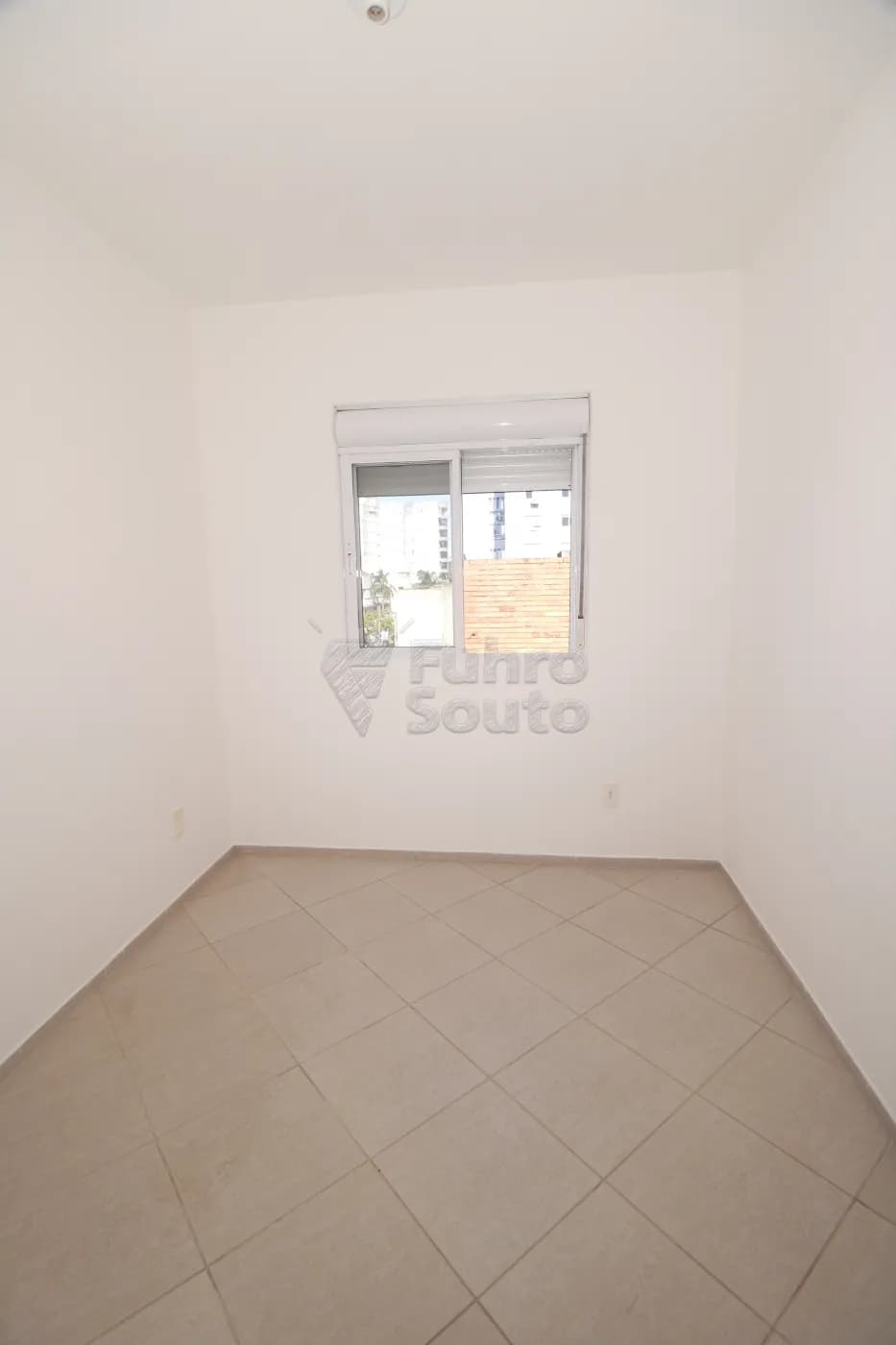 3dvrqb-pelotas-apartamento-padrao-centro-27-04-2026_23-31-51-69f01c17565d4.webp