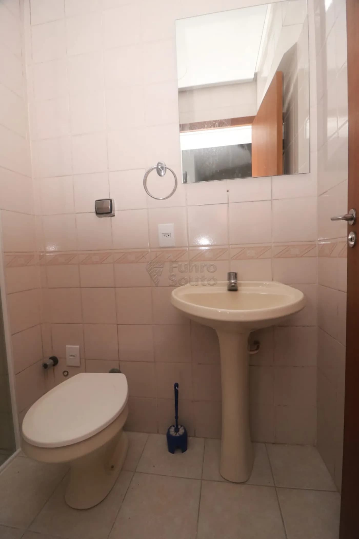 3fr1p7-pelotas-apartamento-padrao-centro-22-03-2026_21-59-13-69c0906140ff9.webp